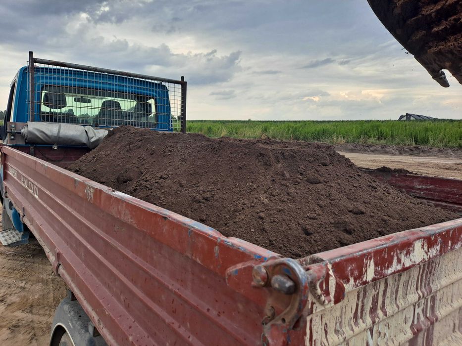 Ziemia ogrodowa siana pod trawnik warzywa do ogrodu, humus czarnoziem