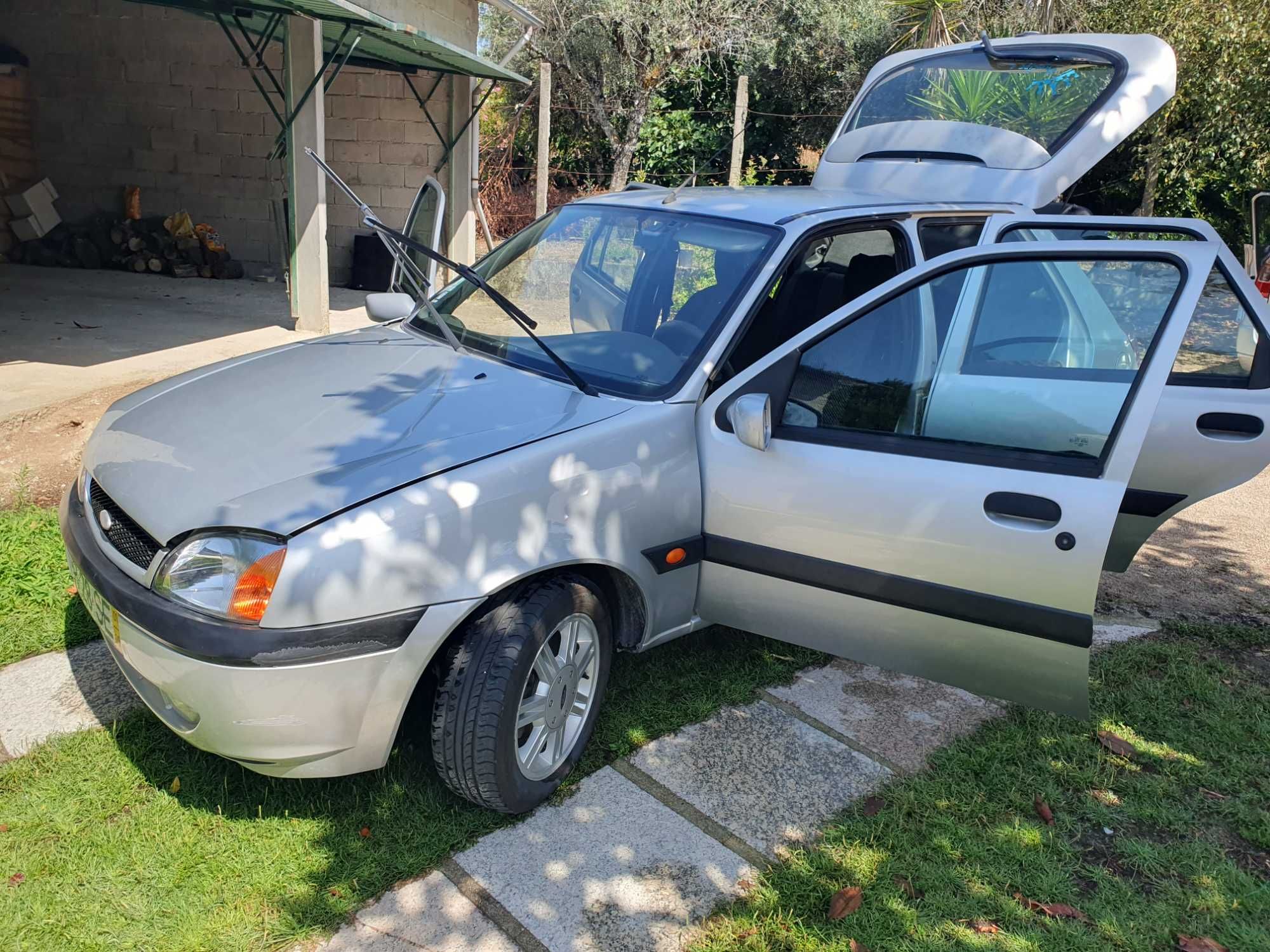 Ford fiesta poucos kms
