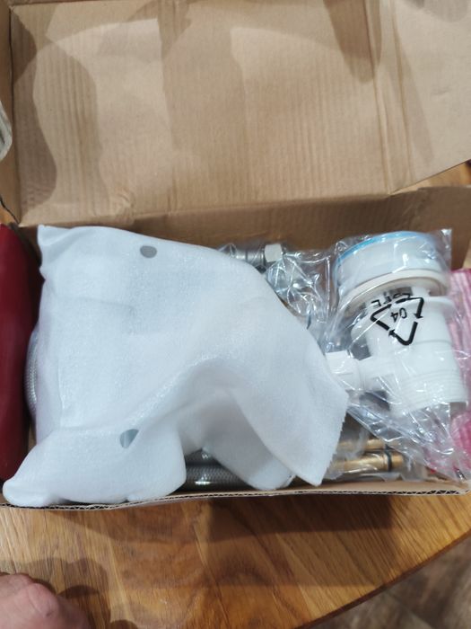 Bateria umywalkowa stojąca chrom zestaw
