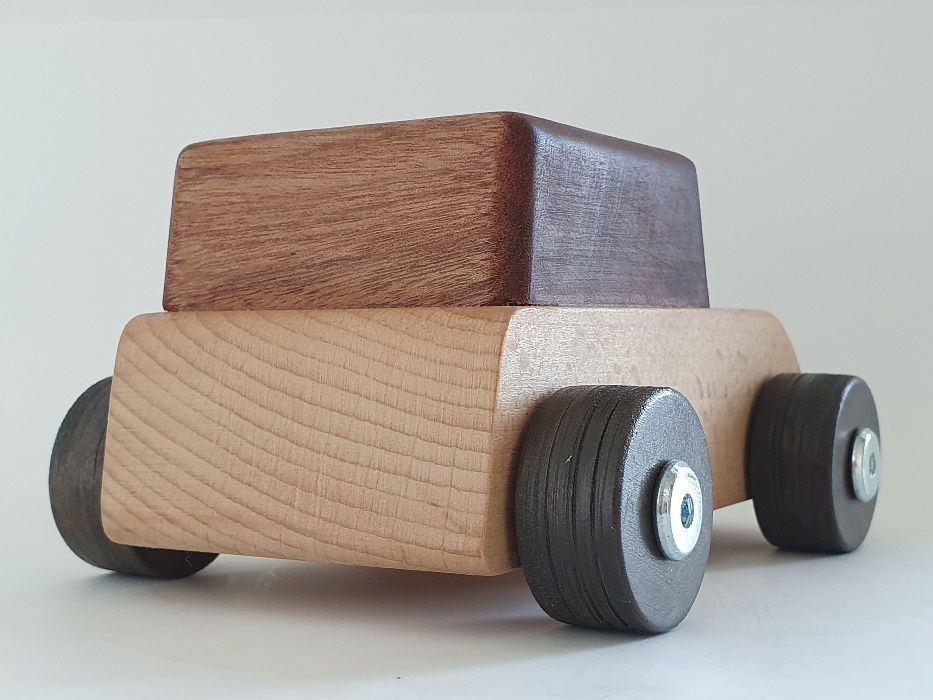carros de madeira