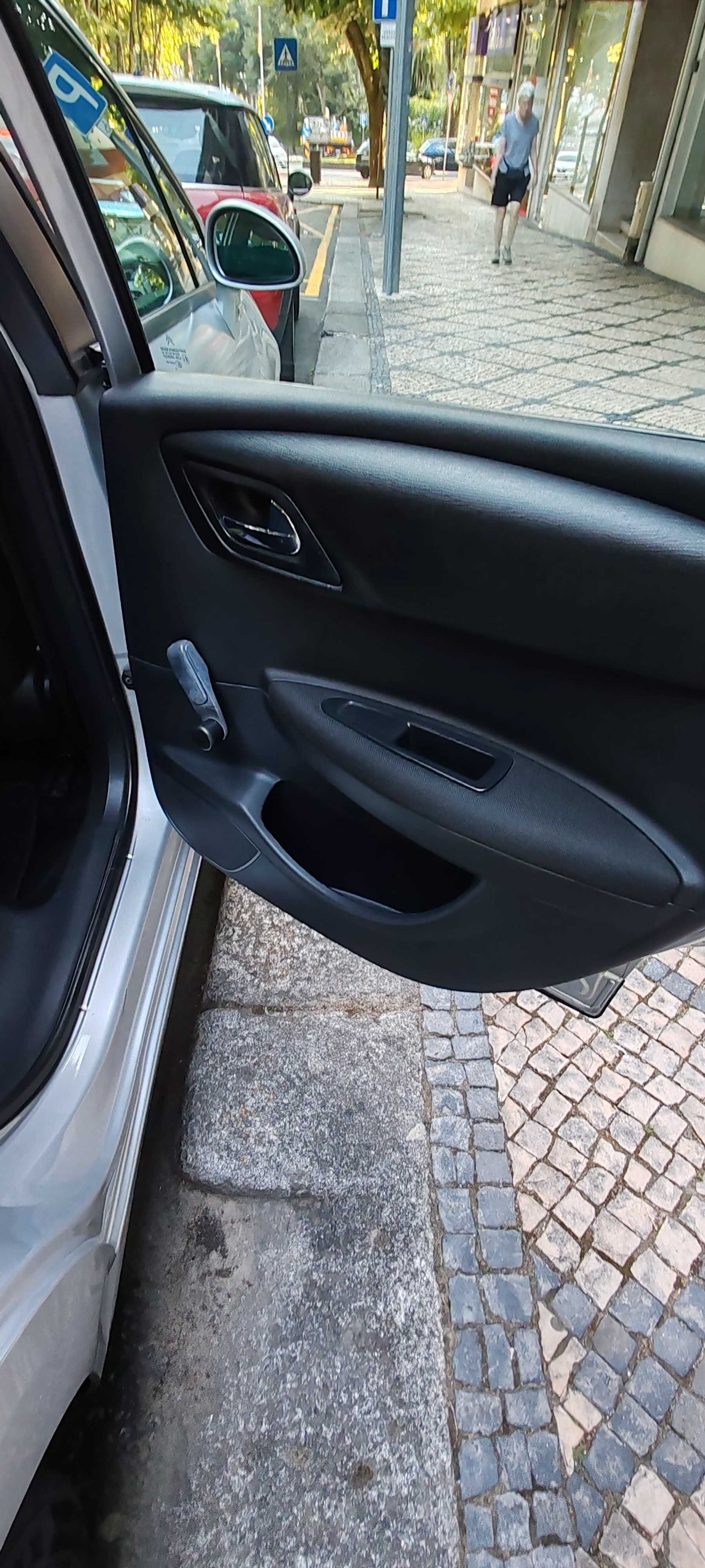 Vendo Citroen C4 1.6 HDI