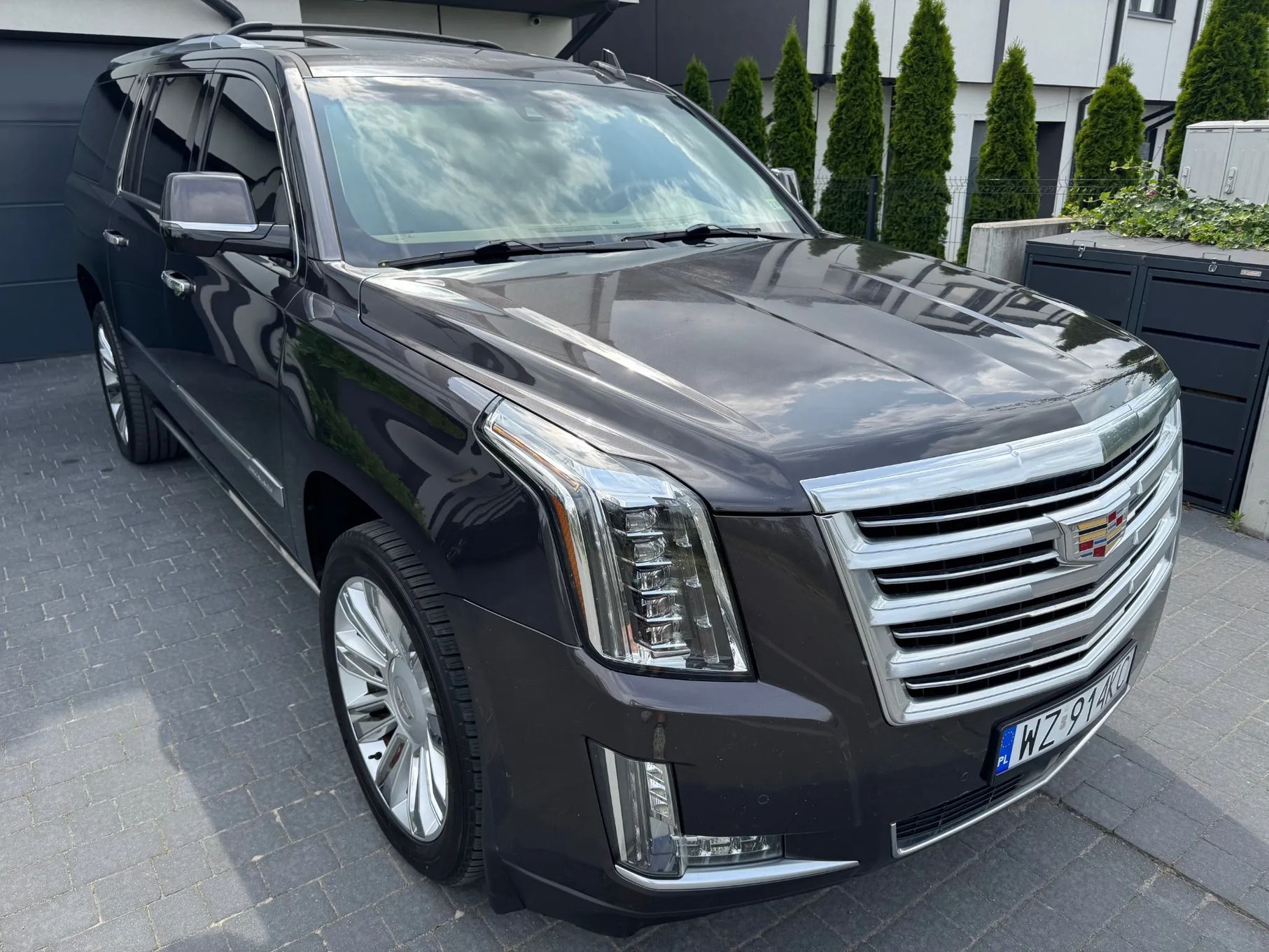 Cadillac Escalade ESV ! Platinium Pełna wersja wyposażenia ! Po dużym serwisie
