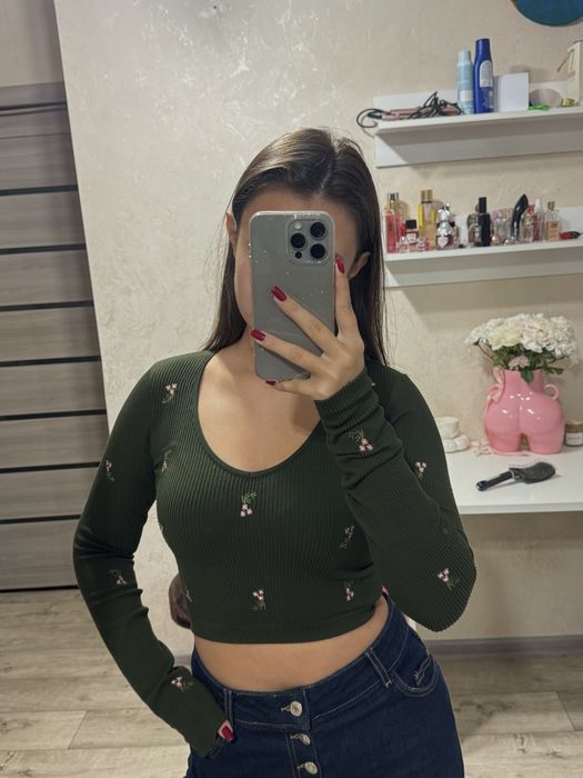 кофта зелена stradivarius