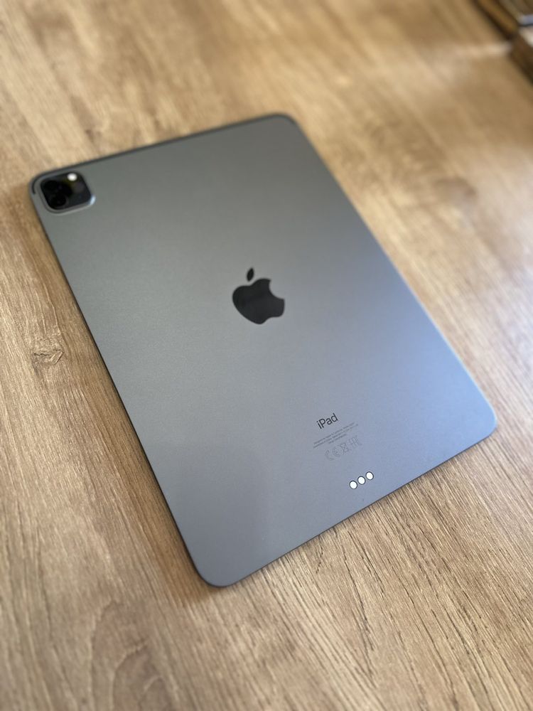 iPad Pro 11-inch M1 (model A2377) iCloud