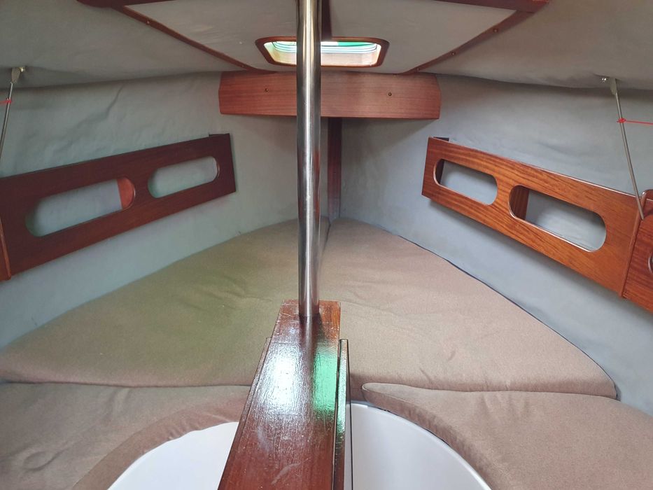 Jacht żaglówka TES 678 BT sprzedam