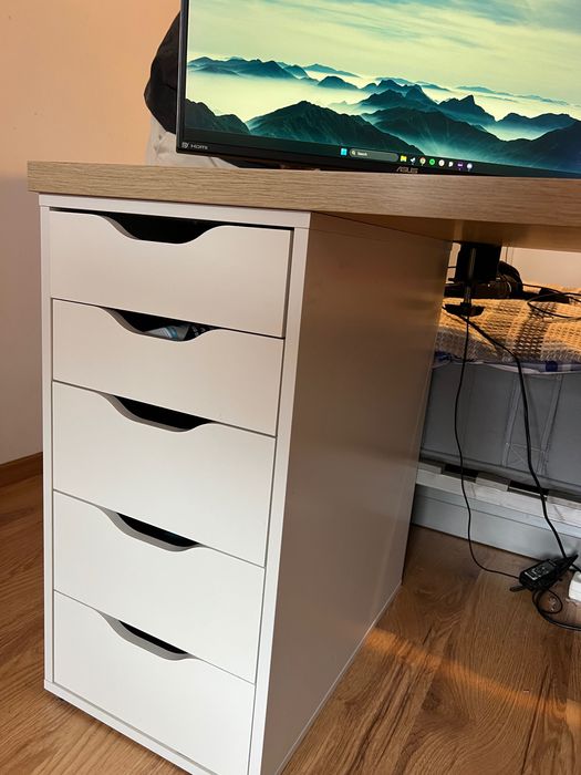 Sprzedam stół IKEA