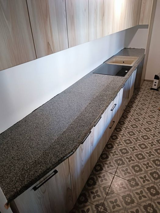 Вироби з граніту: підвіконня, сходи, стільниці, каміни на замовлення