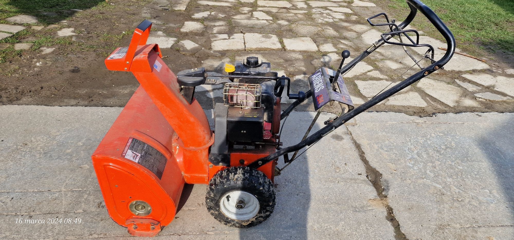 Odśnieżarka ariens 524