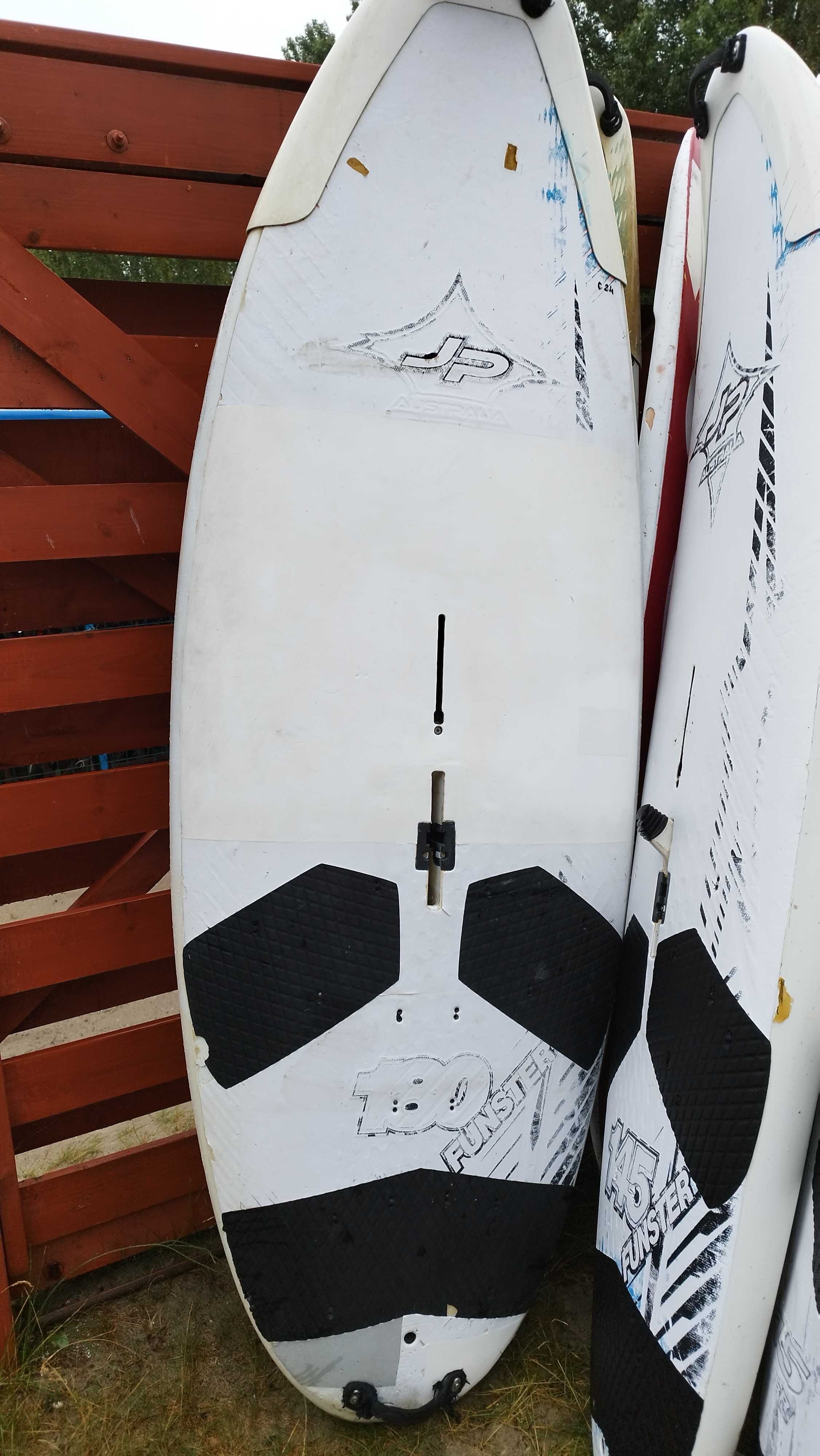 Deska windsurfingowa mieczowa