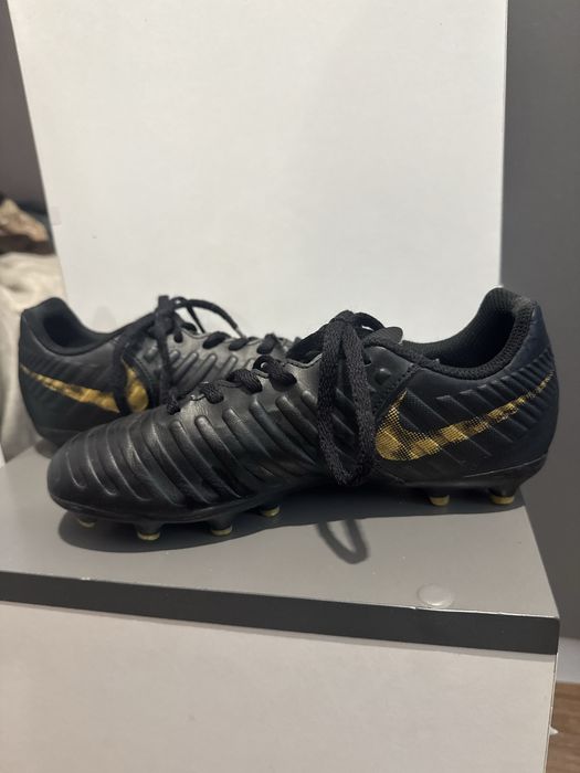 футбольні бутси Nike tiempo 36р