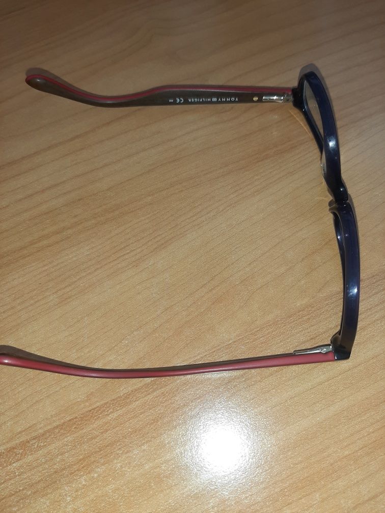 Oryginalne oprawki Tommy Hilfiger