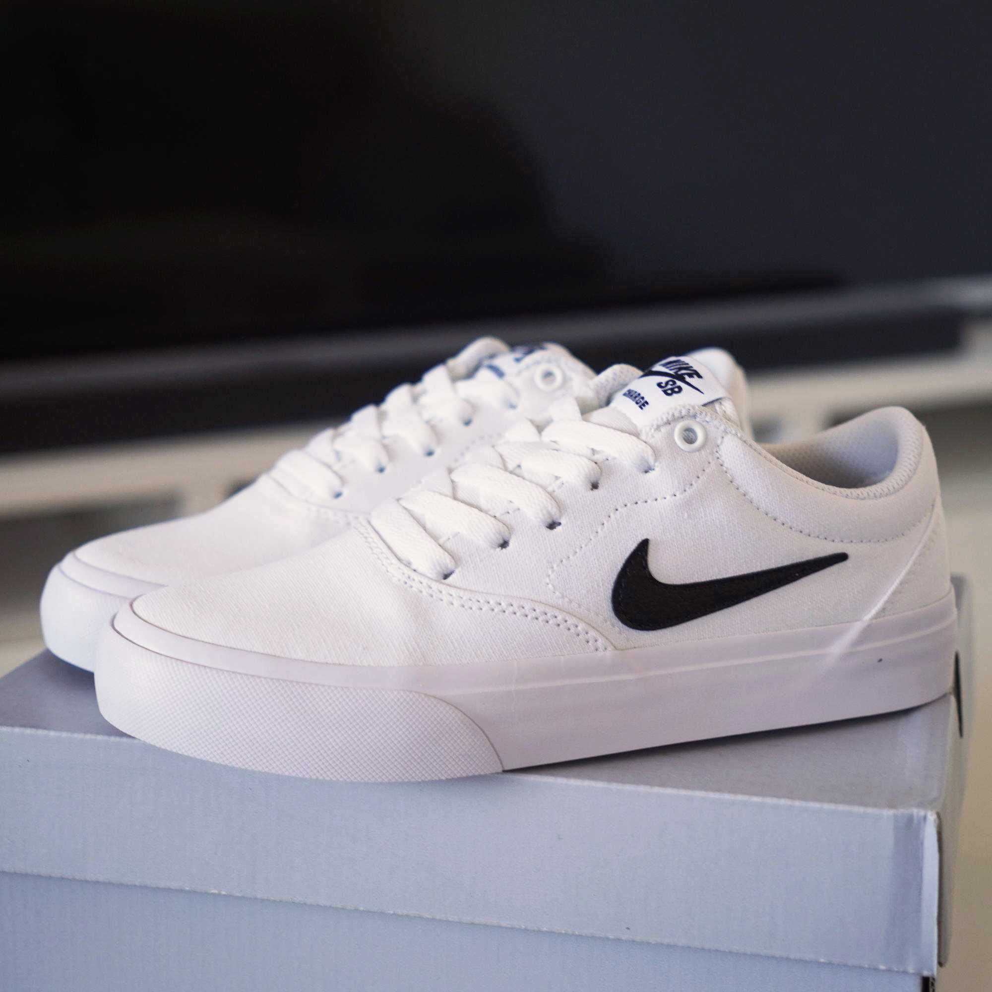 Buty NIKE SB Charge Canvas - białe- r. 36.5 - oryginalne