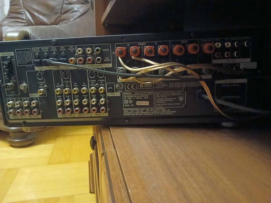 Amplituner Sony STR-DB830