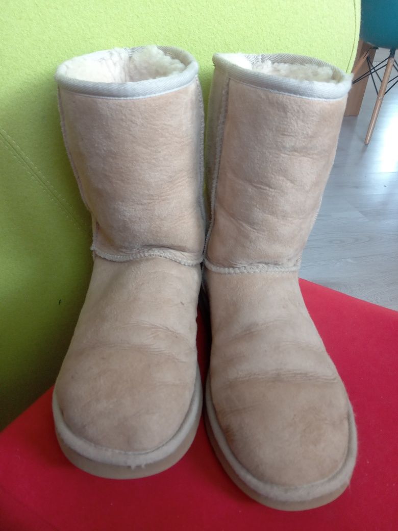 Buty UGG Classic Short śniegowce 38