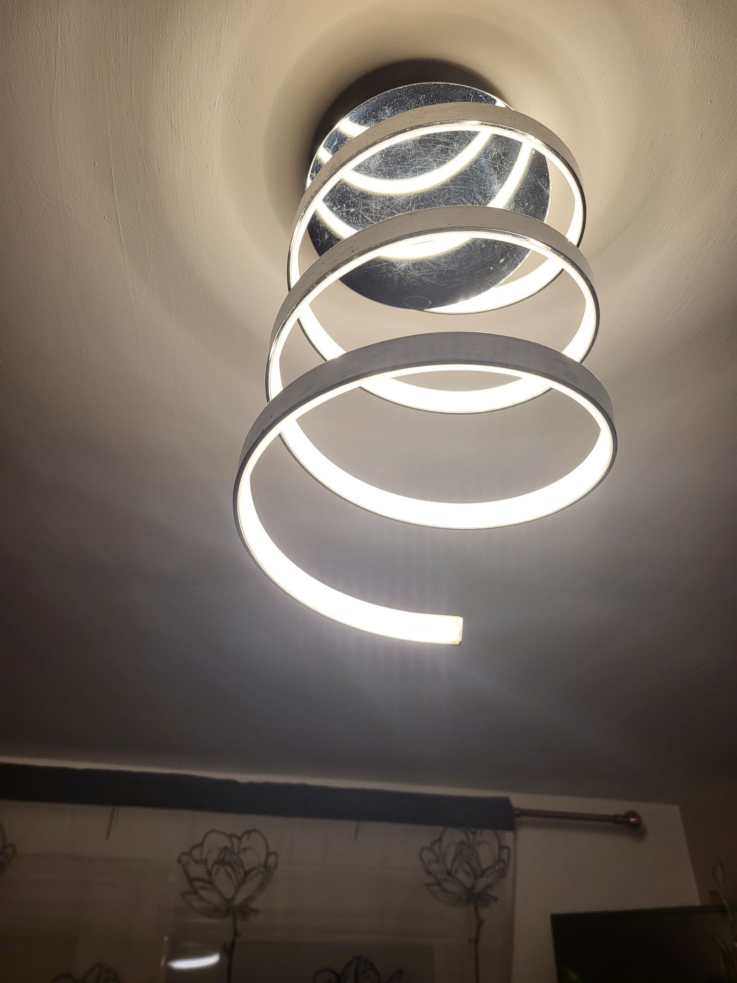 Lampa plus lampka stojąca