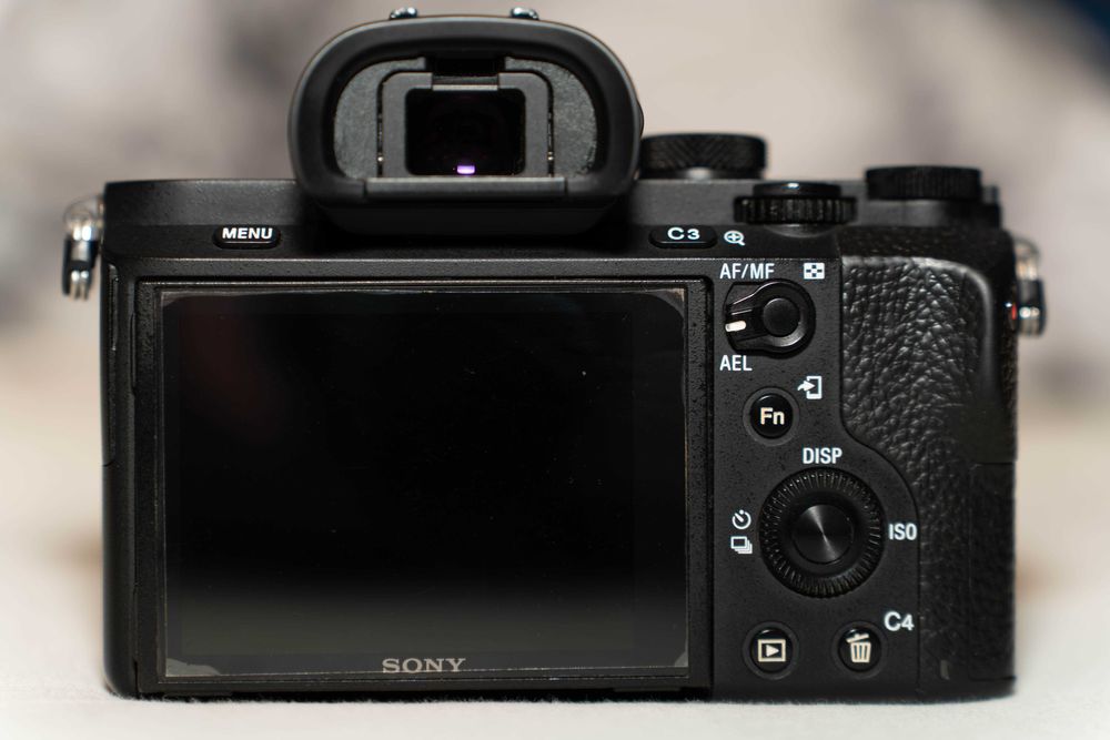 BODY Sony A7 II, 3 baterie, ładowarka Newell