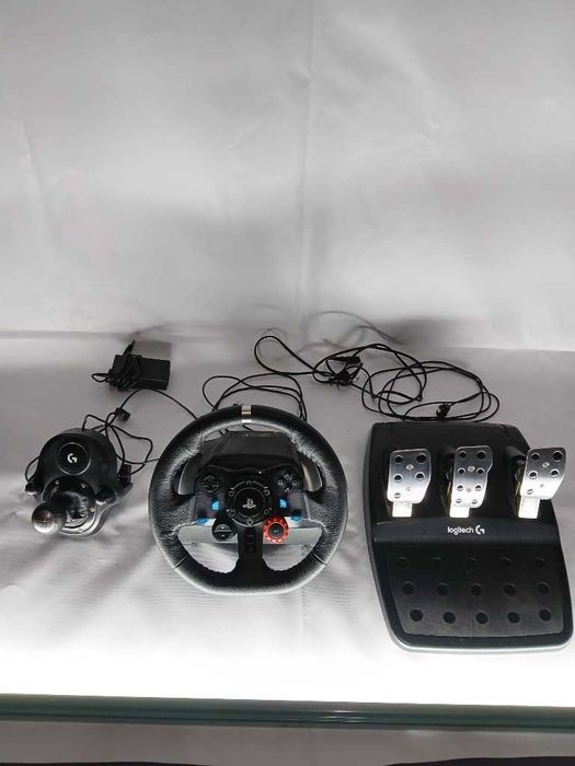 Kierownica + pedały + skrzynia biegów shifter logitech G29