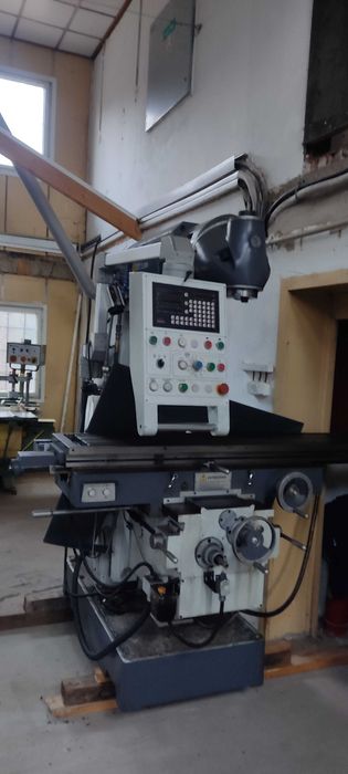Frezarka uniwersalna do metalu Cormak