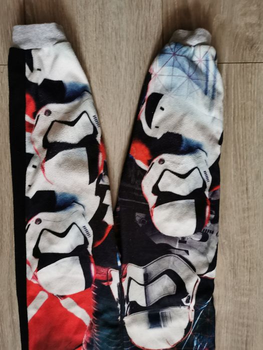 Kombinezon star Wars na 2-3 lata