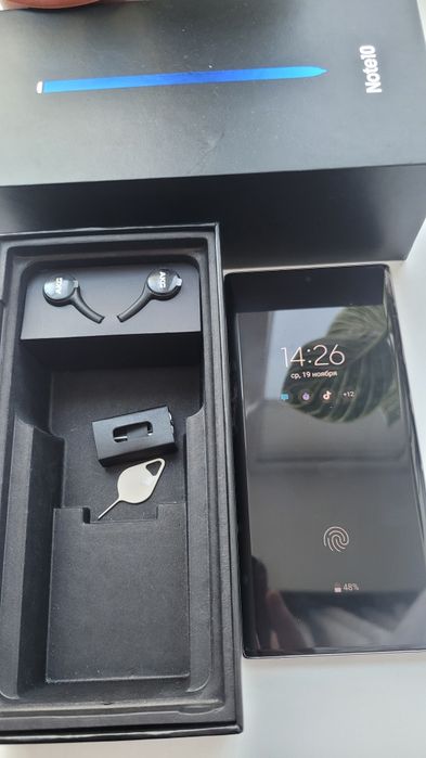 samsung note 10 дуже хороший стан