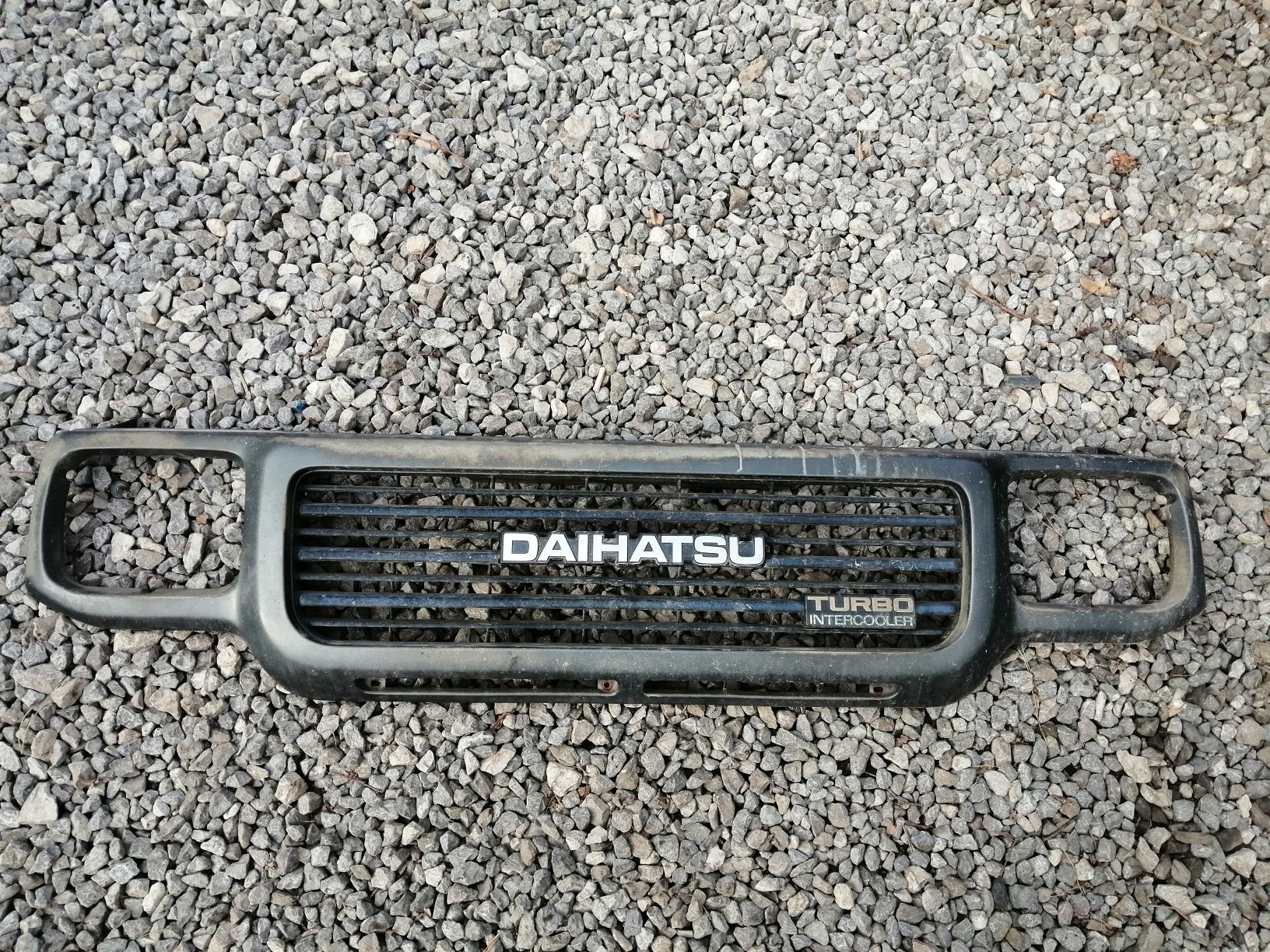 Grill atrapa Daihatsu Rocky 2.8td