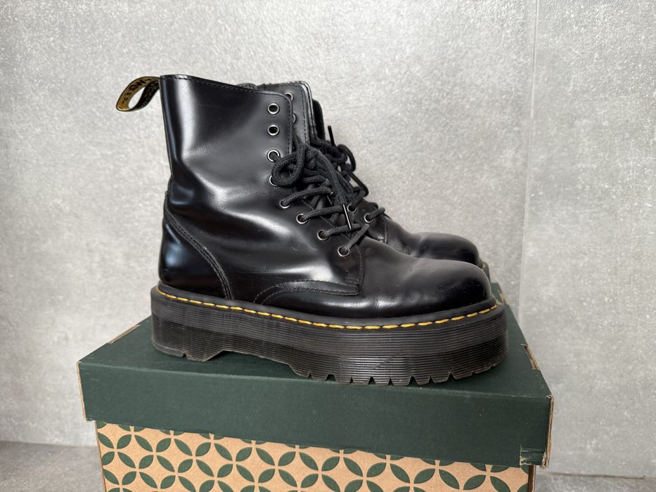Dr. Martens Jadon