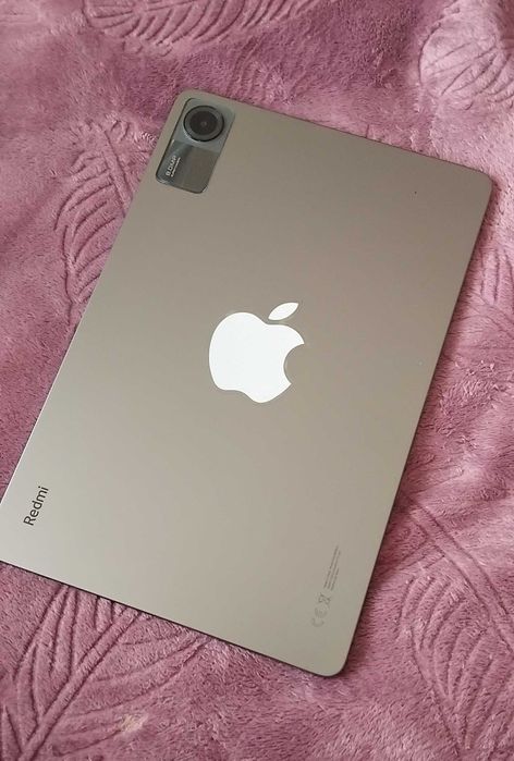 Продам Планшет Redmi Pad SE 2024 року ,користувалися місяць