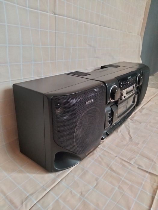 Sony CFS-717S робочий