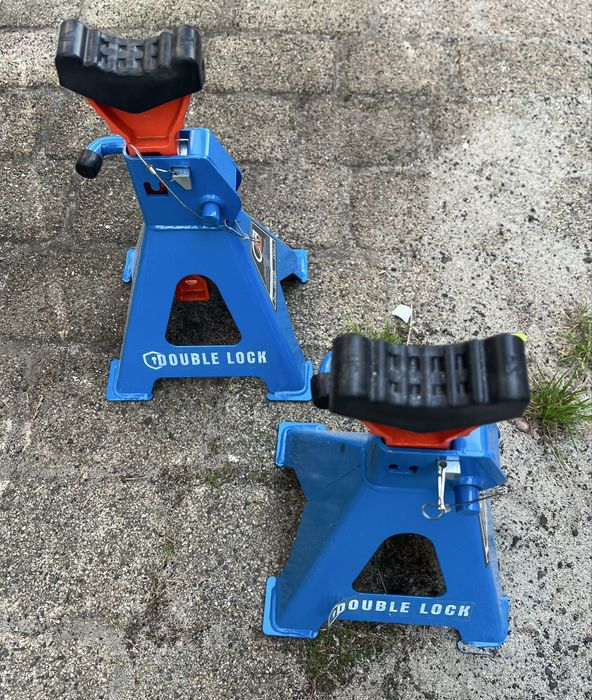 kobyłki warsztatowe/samochodowe cata