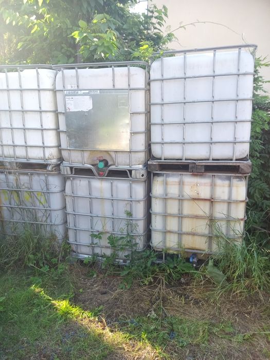 Zbiornik mauzer 1000 litrów.