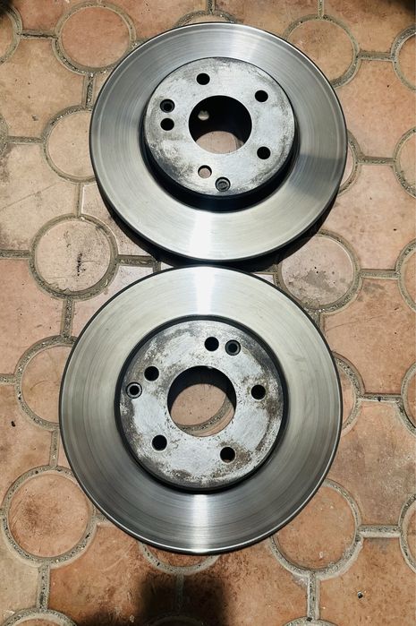 Тормозные диски передние W203 Mercedes