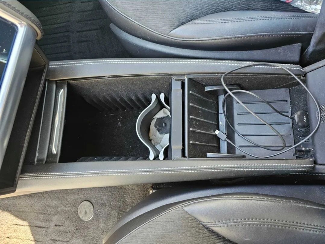 Панель підстаканика подстаканника Tesla Model S REST, Model X