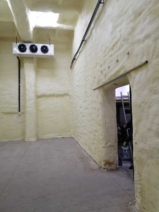 Термоізоляція морозильних, холодильних камер пінополіуретаном (ППУ)