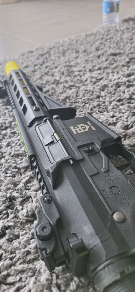 Réplica Airsoft M4 como nova