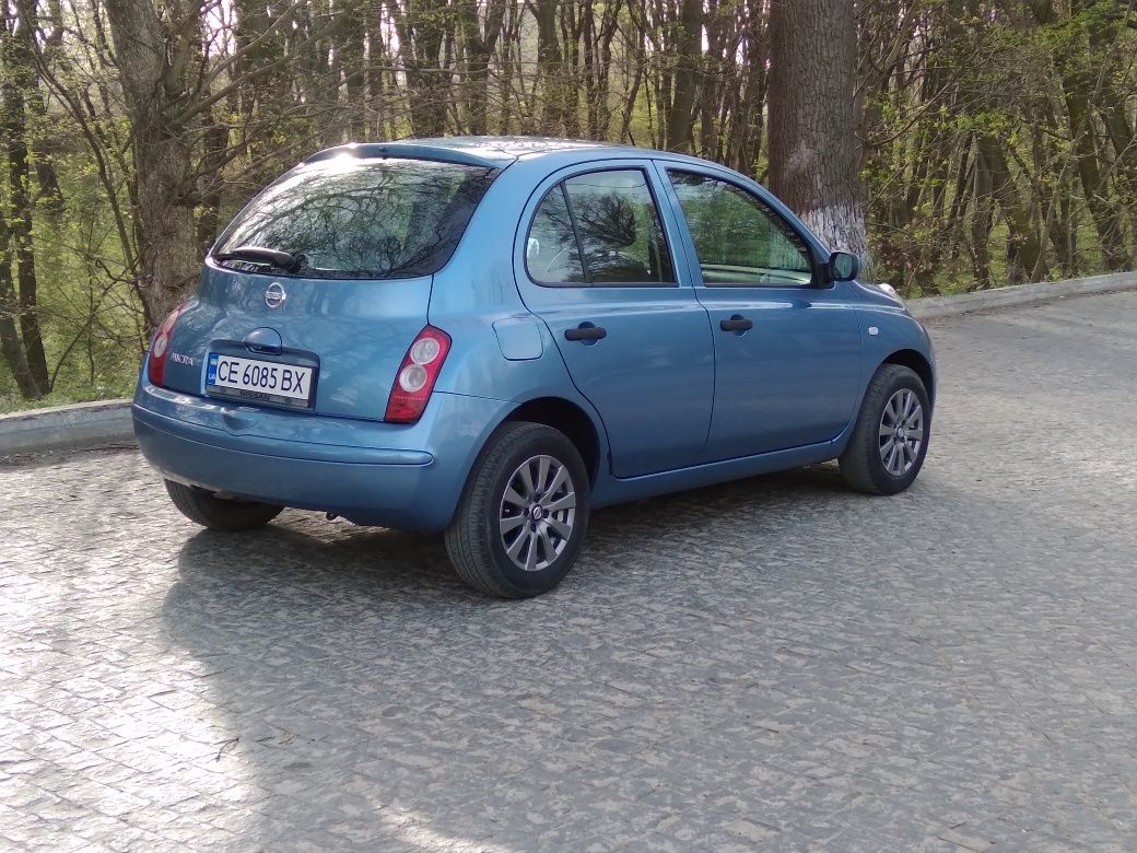 Продам Nissan Micra з автоматичною КПП.