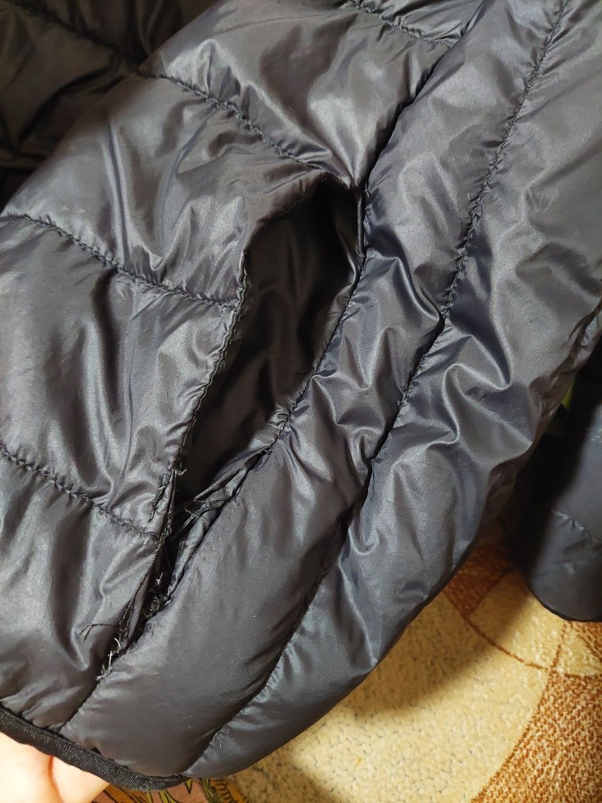 Куртка демісезонна р.140 в подарунок фліска