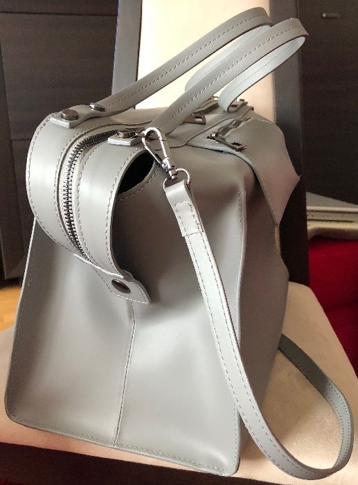 Torba - kuferek ze skóry, w kolorze szarym