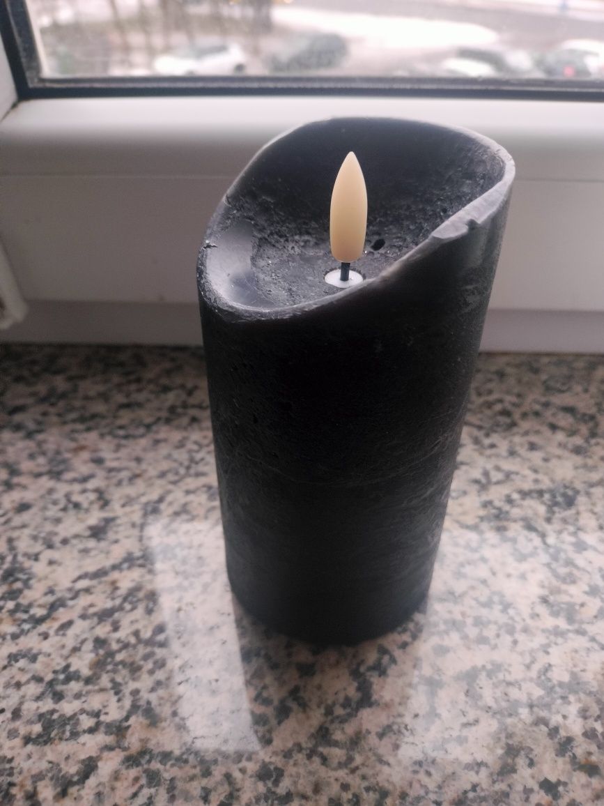 Świeca czarna na baterie