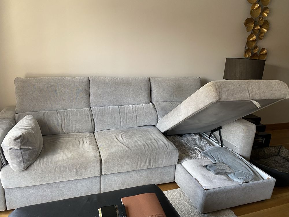 Sofa com chaise longue