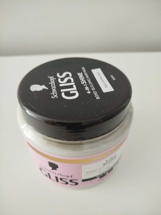 Schwarzkopf Gliss Liquid Silk maska do wzmocnienia włosów i połysku