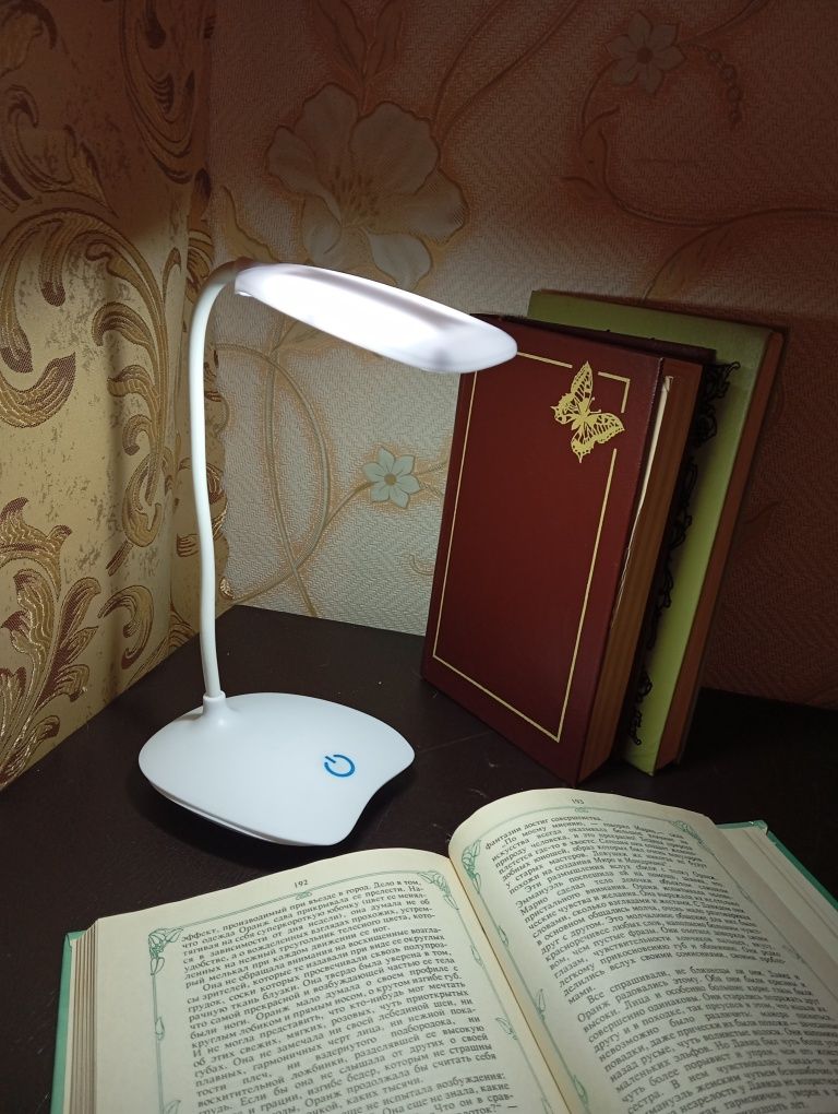 Лампа настольная Led