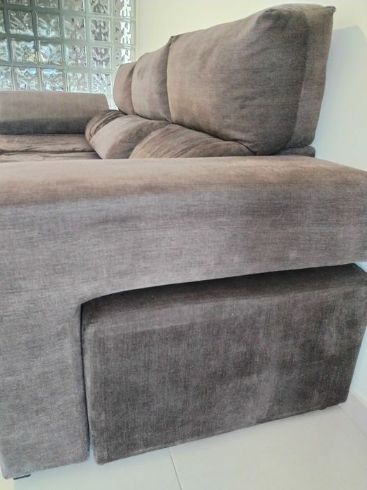 Sofá chaise longue castanho