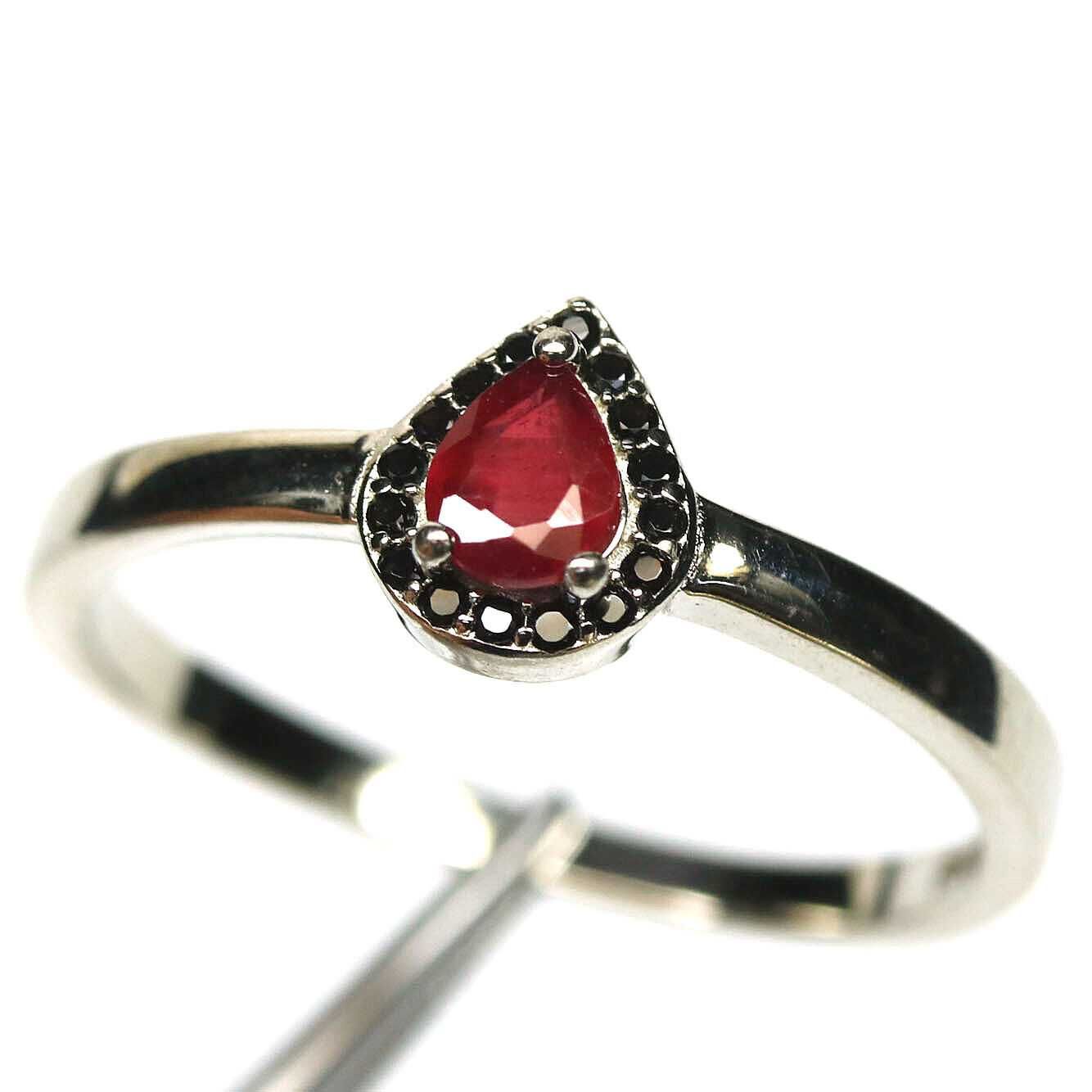 Кольцо с красным рубином и черной шпинелью, серебро 925 п, размер 19