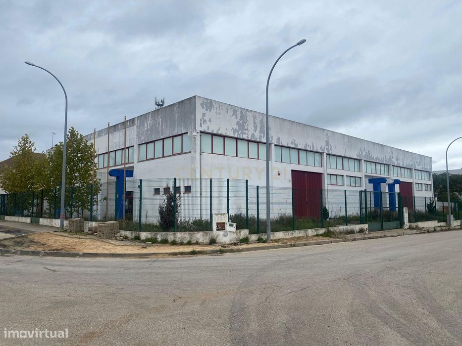 Armazém 1545m2 Ermidas do Sado