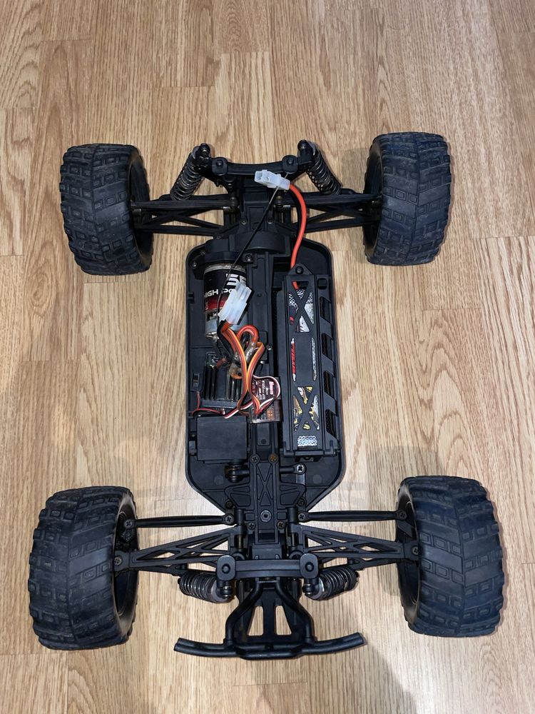 Радиоуправляемая модель Монстр 1:10 Himoto Bowie E10MTL Brushless
