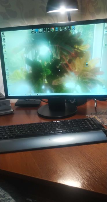 Монітор 24" Samsung 2443BW.
