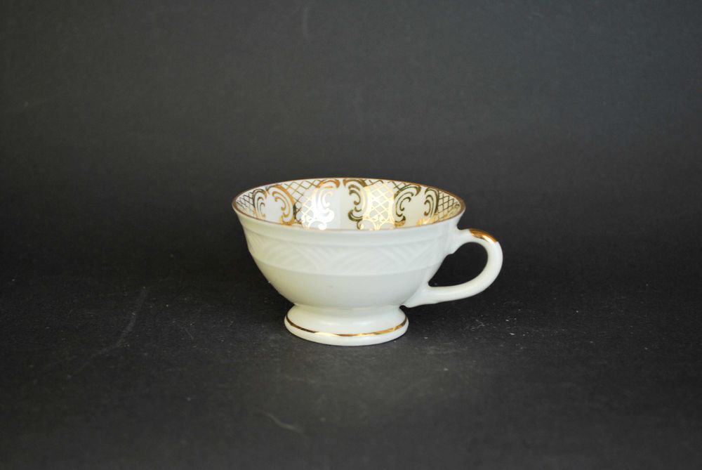 filiżanka złoto porcelana kremowa vintage rustykalny