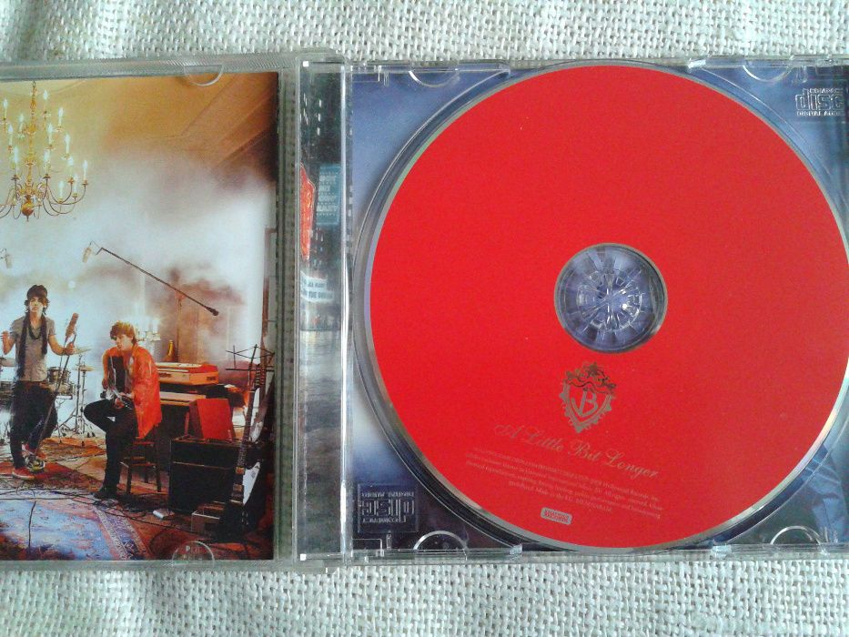 Jonas Brothers -A little bit longer CD