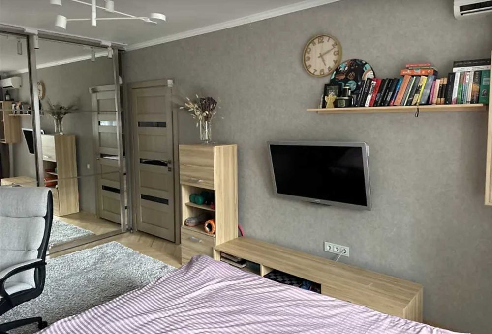 + 2-кімнатна квартира на Північному з якісним ремонтом та меблями!