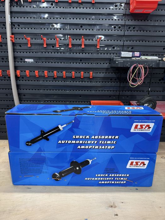 Задние амортизаторы стойки Таврия 1102 1103 новые